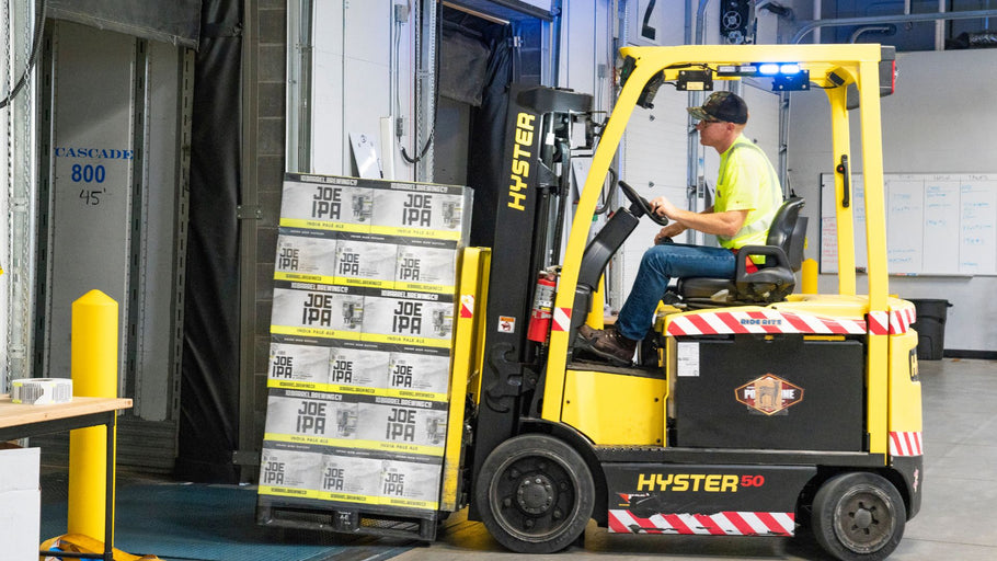 A Comparative Look at Forklift Power Sources