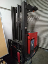 Load image into Gallery viewer, USED RAYMOND - Reach Truck - 2003 - EASi-R45TT 95-211 4.5K - EZ-A-03-26356