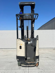 CROWN Reach Truck RD5725-32 - 1A432673 - USED